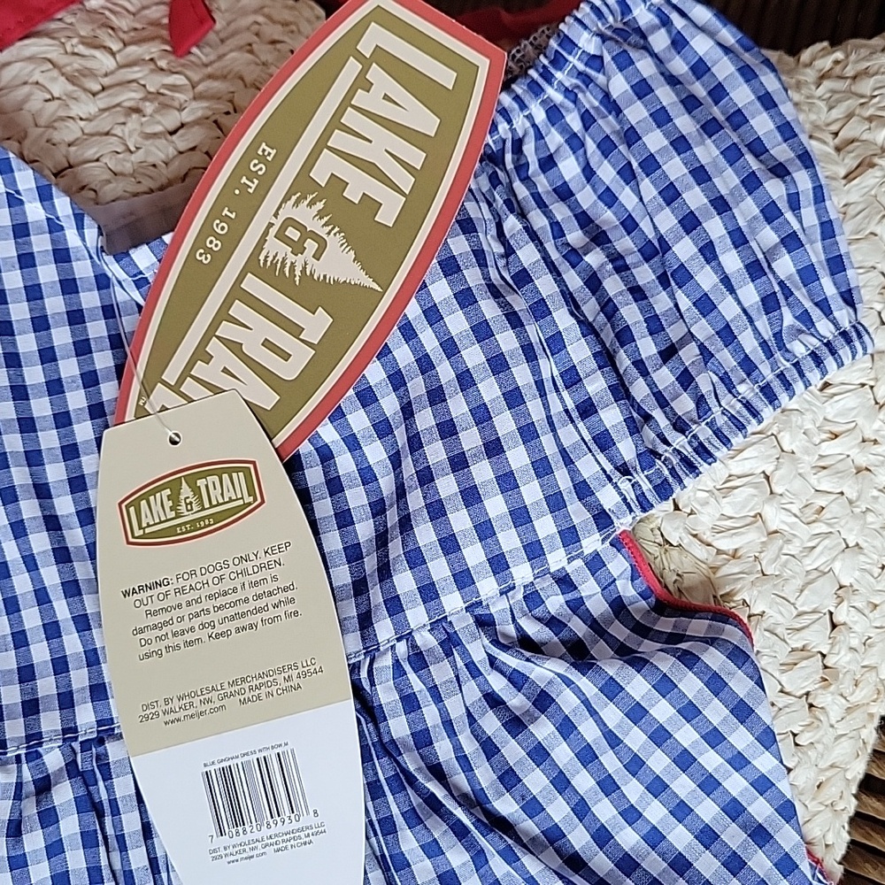Lake & Trail, blue gingham dress with red bow, size M (for dogs) - Picture 5 of 8